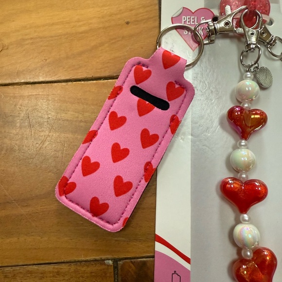 CharCharms Heart Keychain Set - Picture 3 of 6